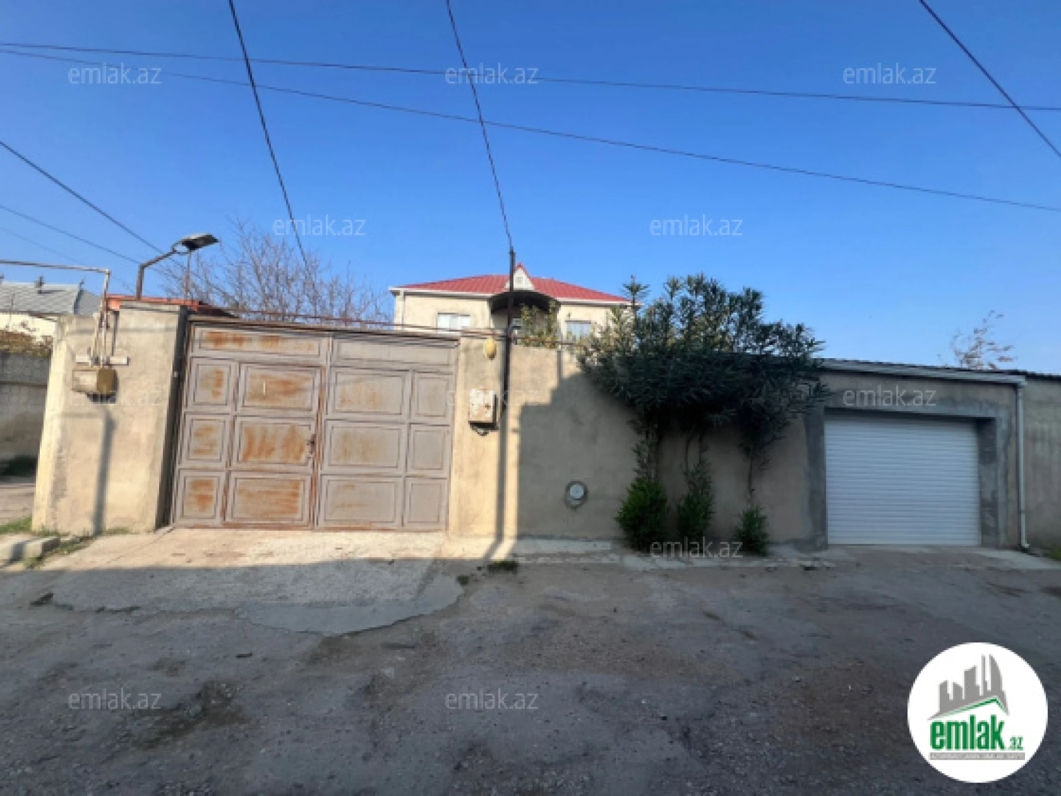 Satılır 6 otaqlı həyət evi 200 m²