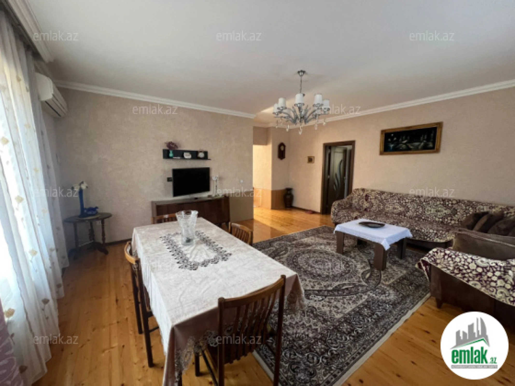 Satılır 6 otaqlı həyət evi 200 m²
