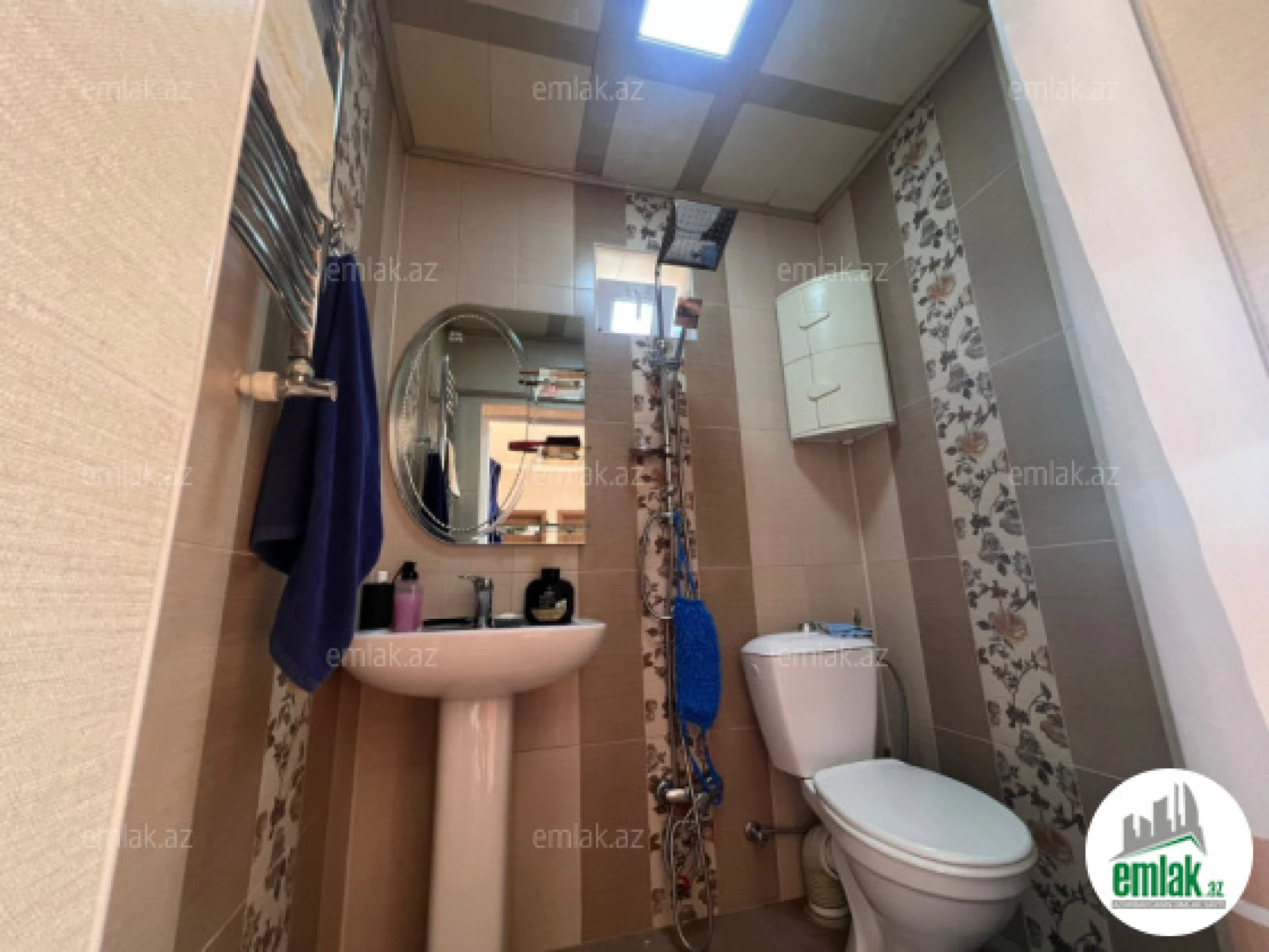 Satılır 6 otaqlı həyət evi 200 m²