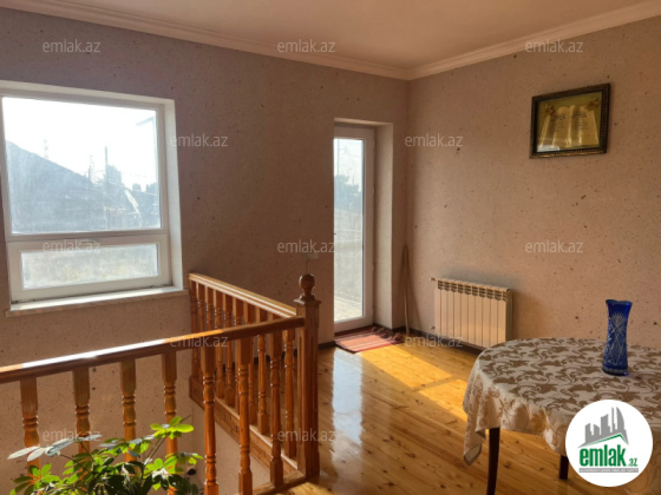 Satılır 6 otaqlı həyət evi 200 m²