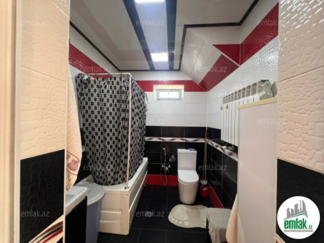 Satılır 6 otaqlı həyət evi 200 m²