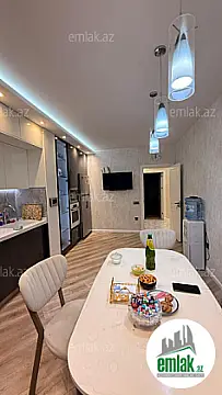 Satılır 3 otaqlı köhnə tikili 80 m² — Bakı 3 otaq 80.00 m²