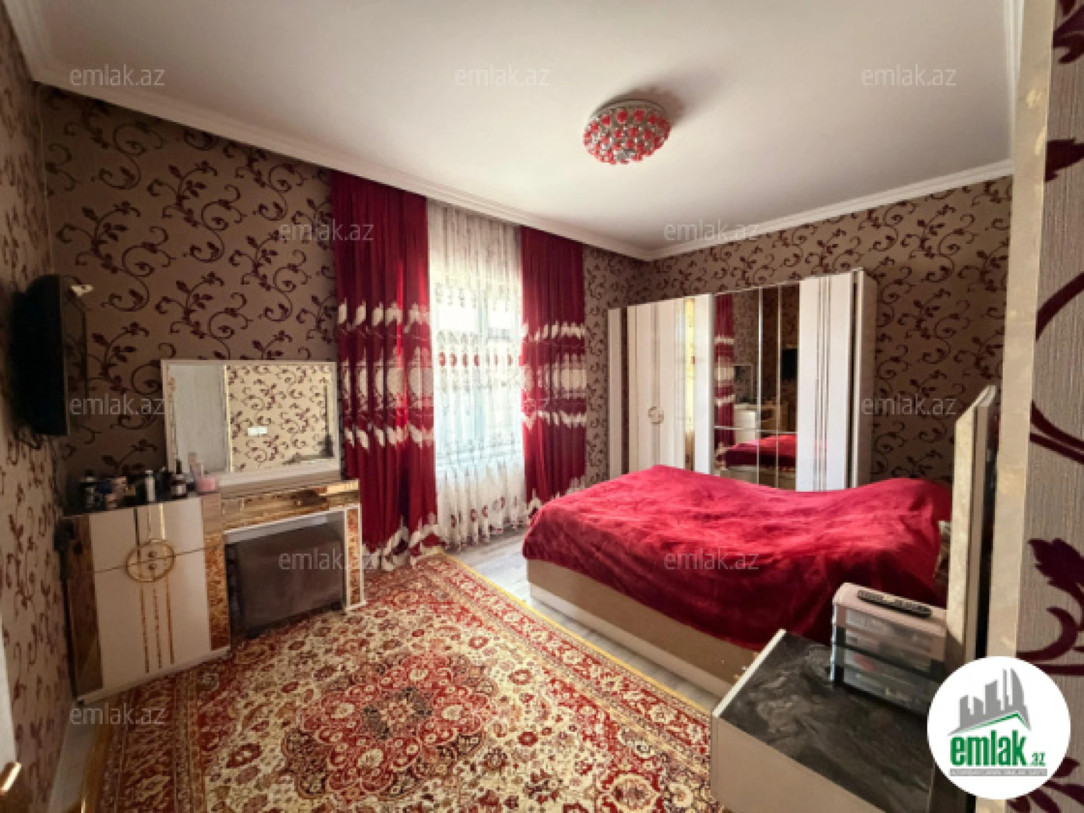 Satılır 4 otaqlı həyət evi 90 m²