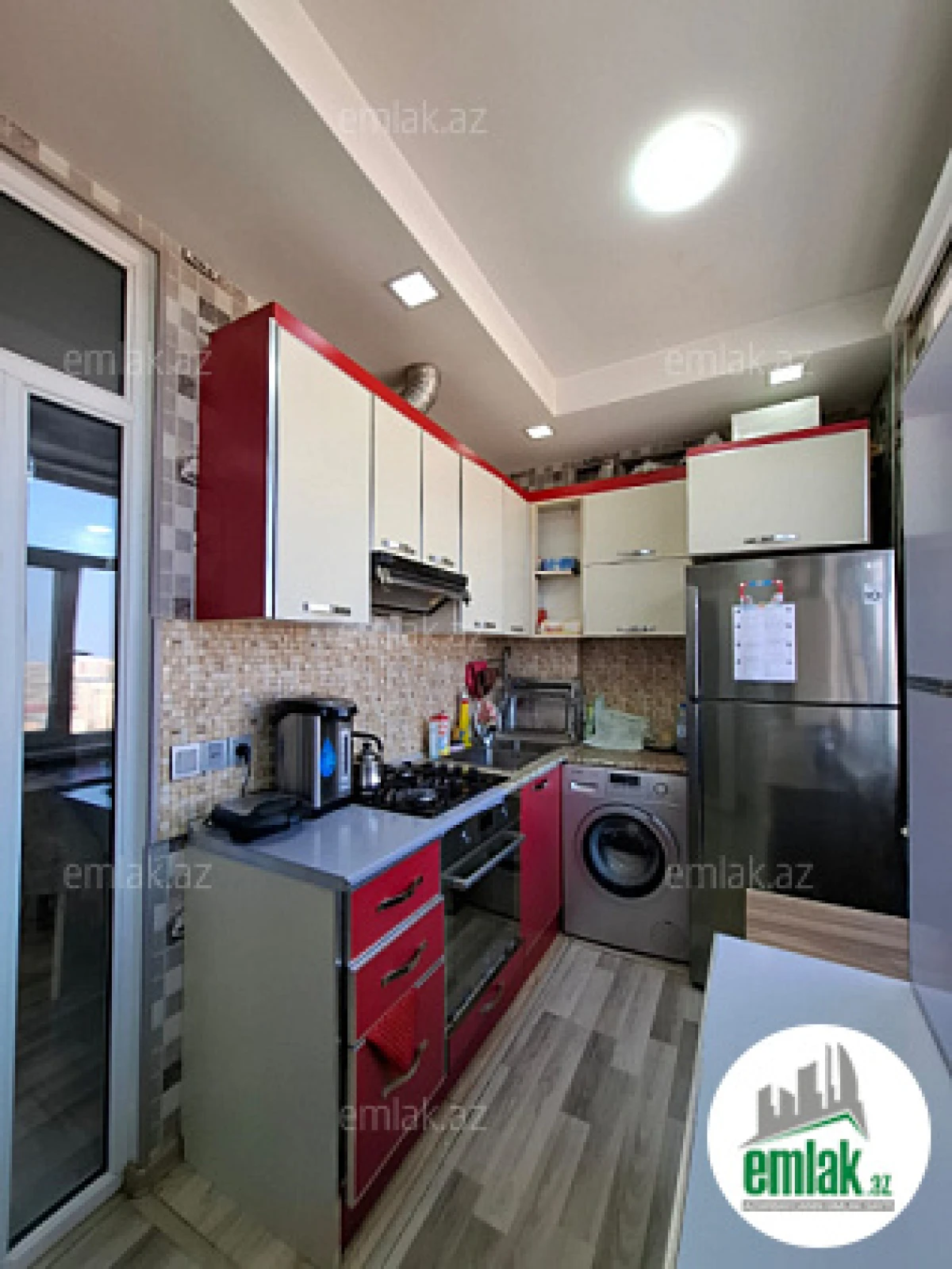 Satılır 3 otaqlı yeni tikili 72 m²
