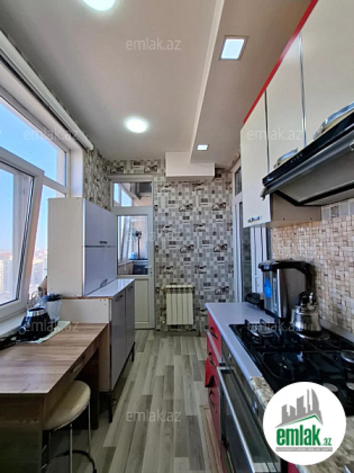 Satılır 3 otaqlı yeni tikili 72 m²