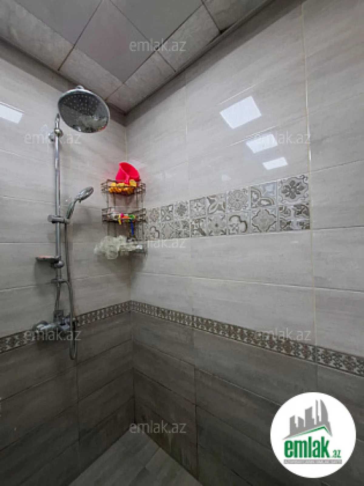 Satılır 3 otaqlı yeni tikili 72 m²