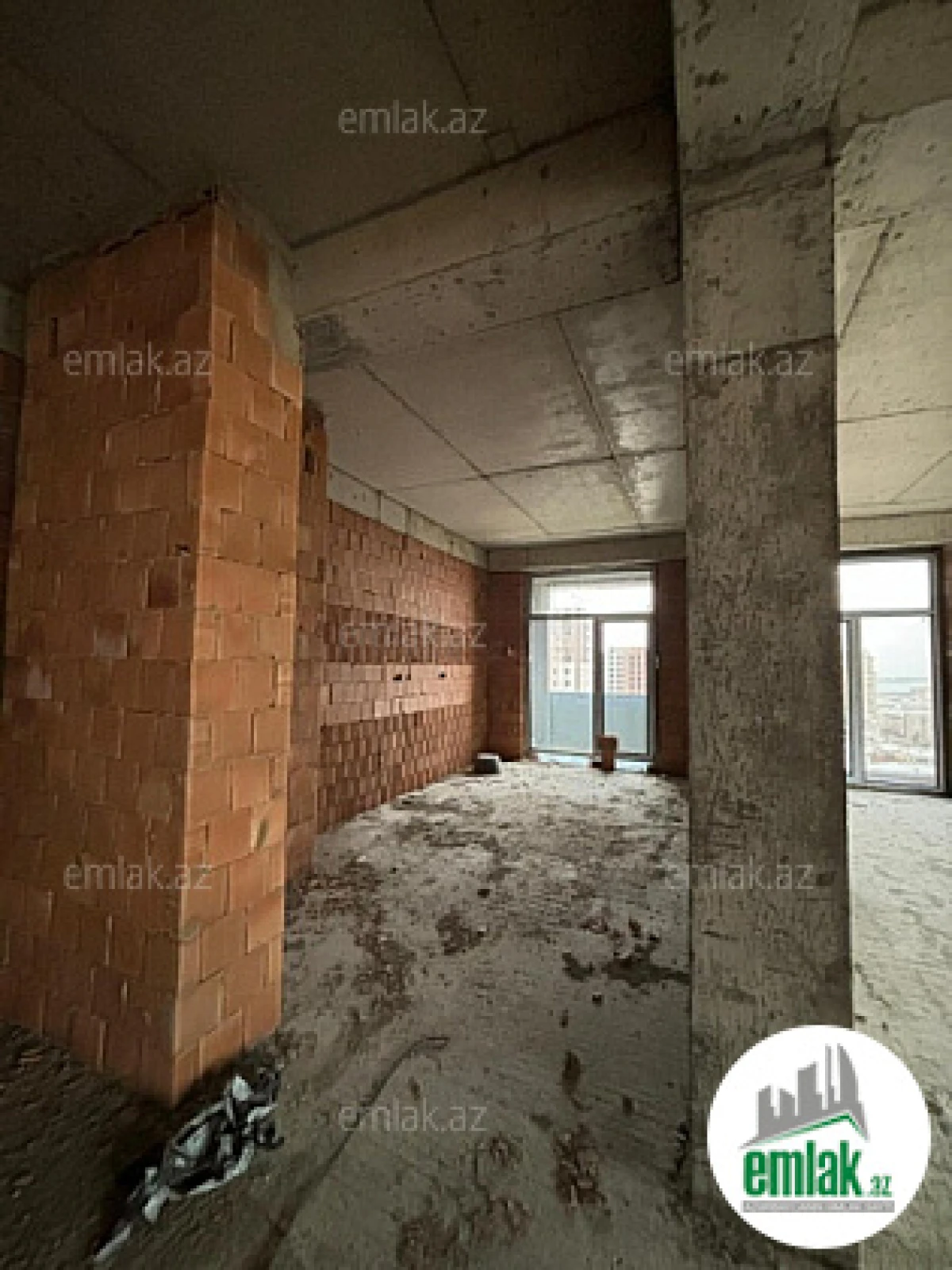 Satılır 4 otaqlı yeni tikili 148.3 m²