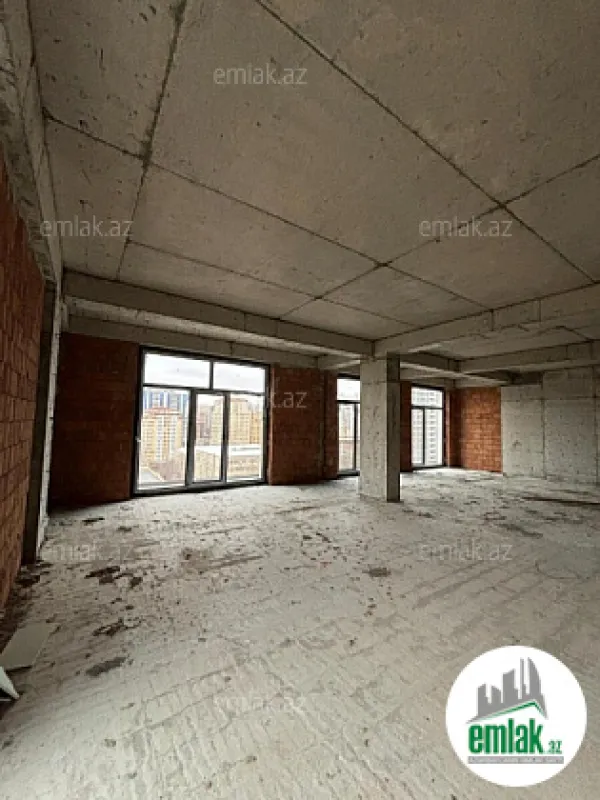 Satılır 4 otaqlı yeni tikili 148.3 m²