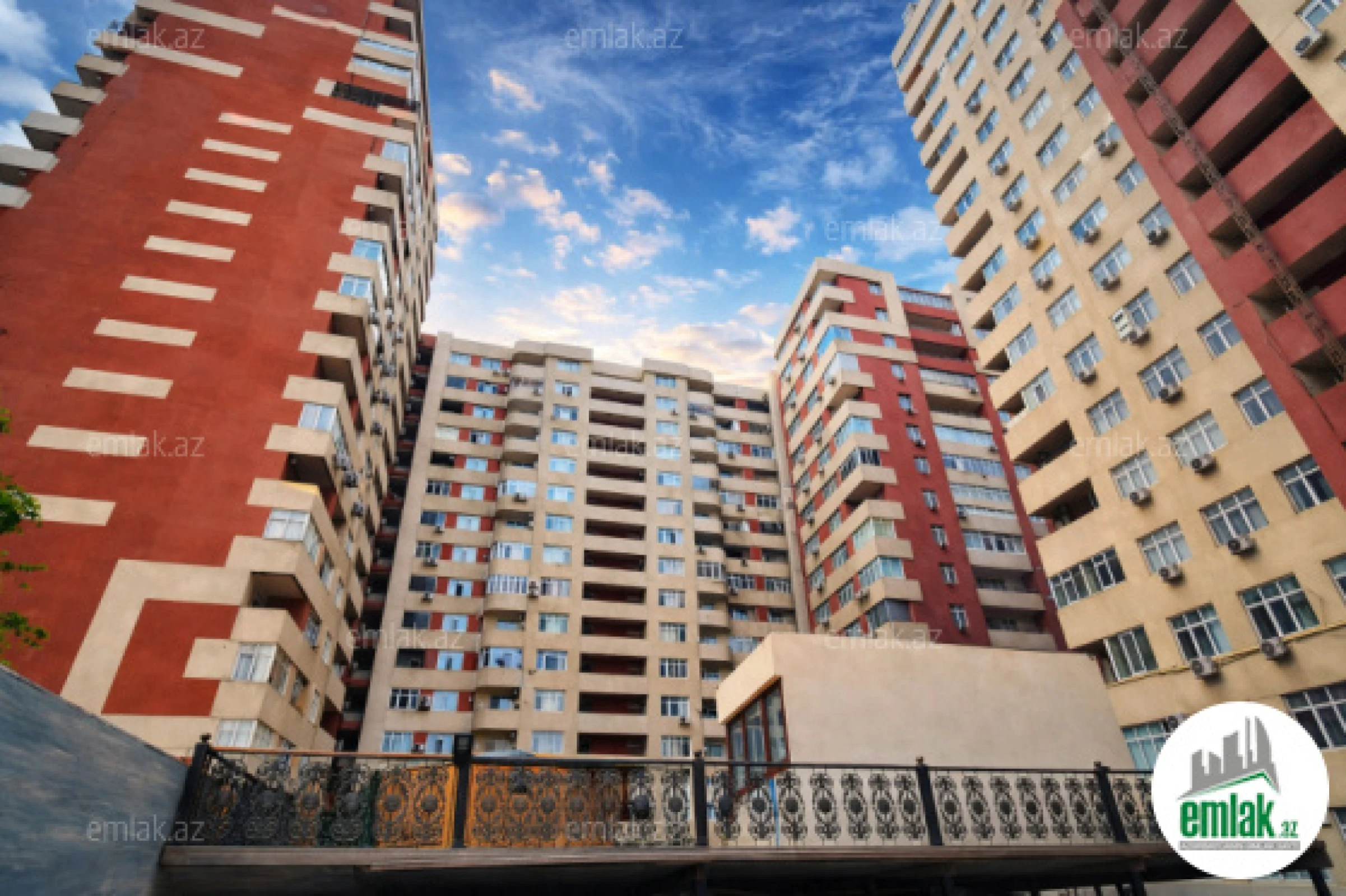 Satılır 3 otaqlı yeni tikili 137 m²