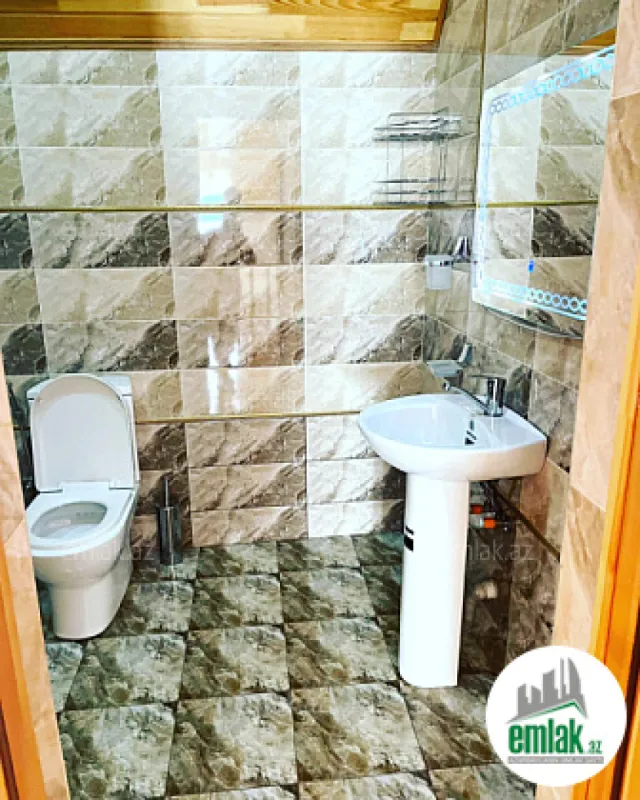 Satılır 6 otaqlı həyət evi 460 m²