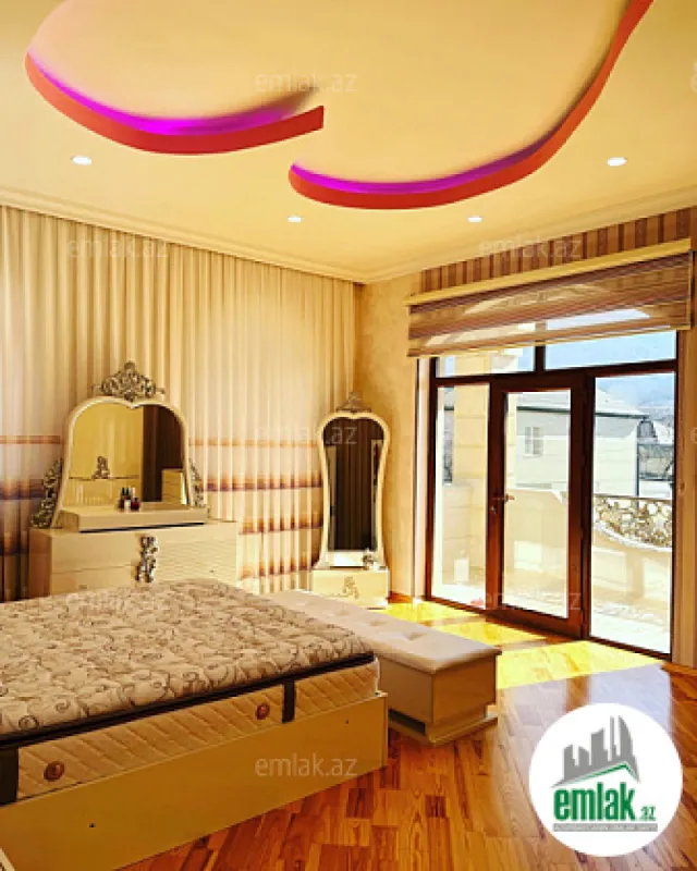 Satılır 6 otaqlı həyət evi 460 m²