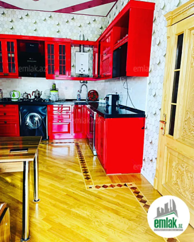 Satılır 6 otaqlı həyət evi 460 m²