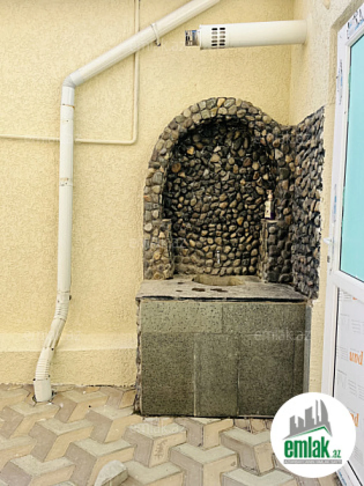 Satılır 6 otaqlı həyət evi 460 m²