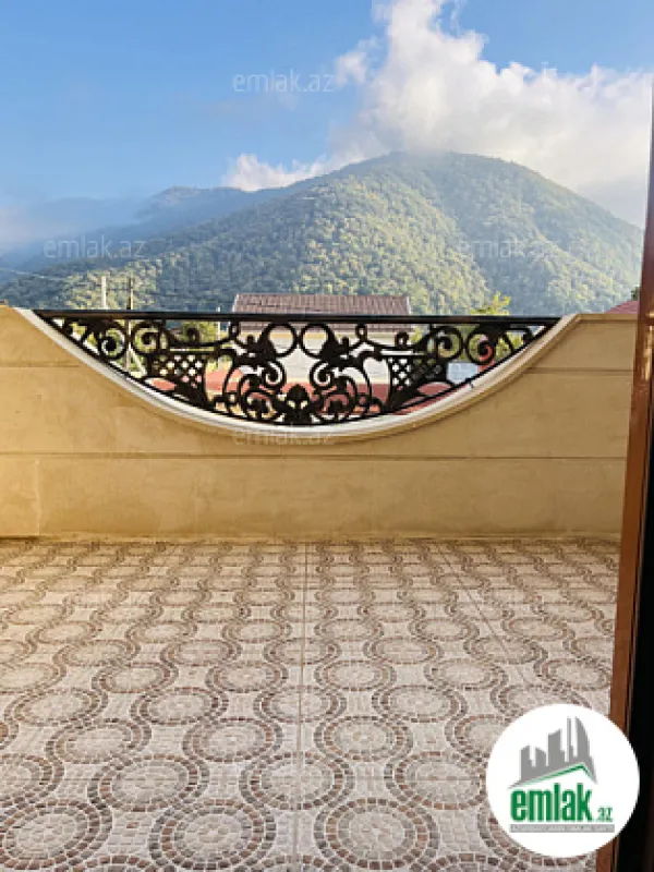 Satılır 6 otaqlı həyət evi 460 m²