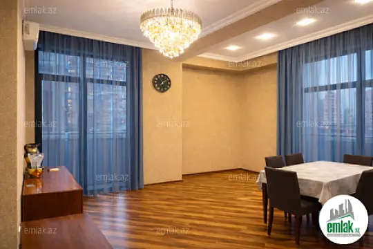 Satılır 3 otaqlı yeni tikili 127 m²