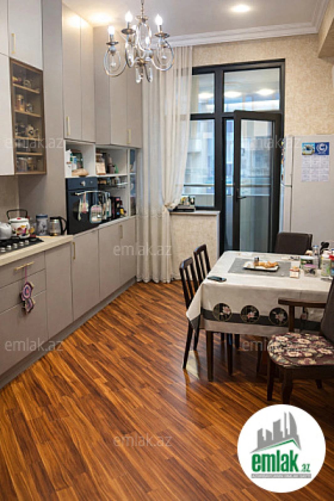 Satılır 3 otaqlı yeni tikili 127 m²