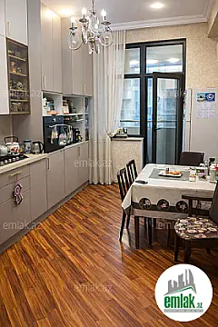 Satılır 3 otaqlı yeni tikili 127 m²