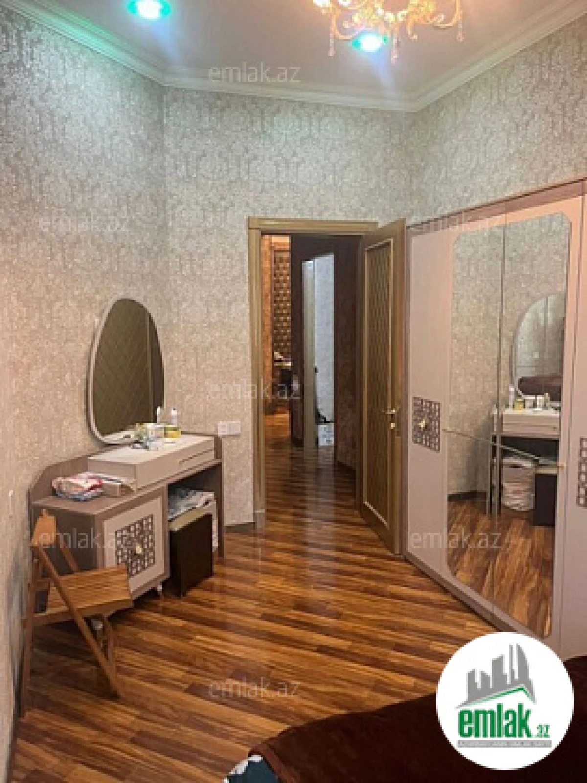 Satılır 3 otaqlı yeni tikili 127 m²