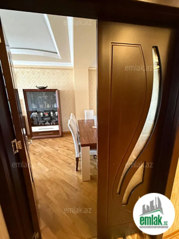 Satılır 3 otaqlı yeni tikili 122 m²