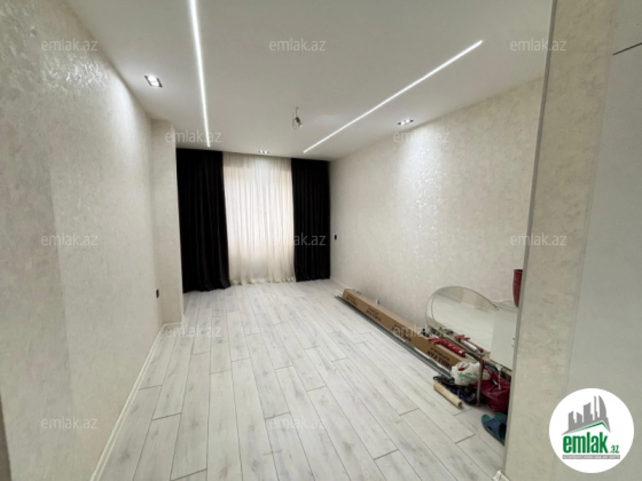 Satılır 3 otaqlı köhnə tikili 80 m²
