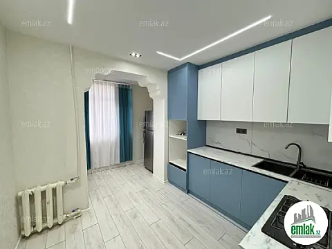 Satılır 3 otaqlı köhnə tikili 80 m²