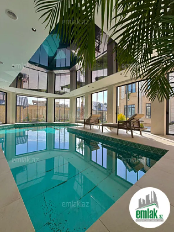 Satılır 7 otaqlı mənzil 600 m²