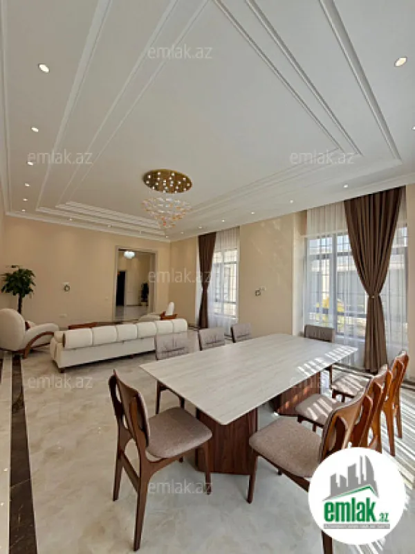 Satılır 7 otaqlı mənzil 600 m²
