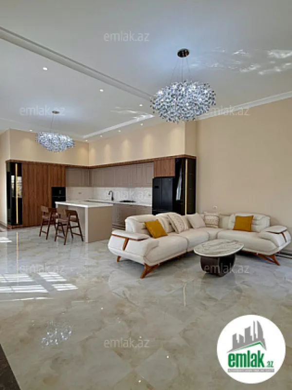 Satılır 7 otaqlı mənzil 600 m²