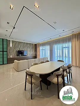 Satılır 5 otaqlı mənzil 270 m²