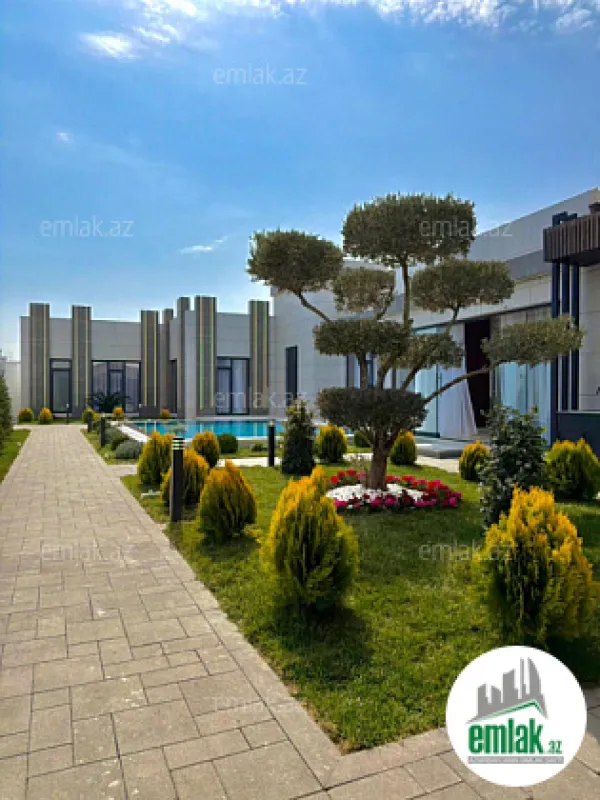 Satılır 5 otaqlı mənzil 270 m²