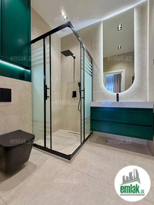 Satılır 5 otaqlı mənzil 270 m²