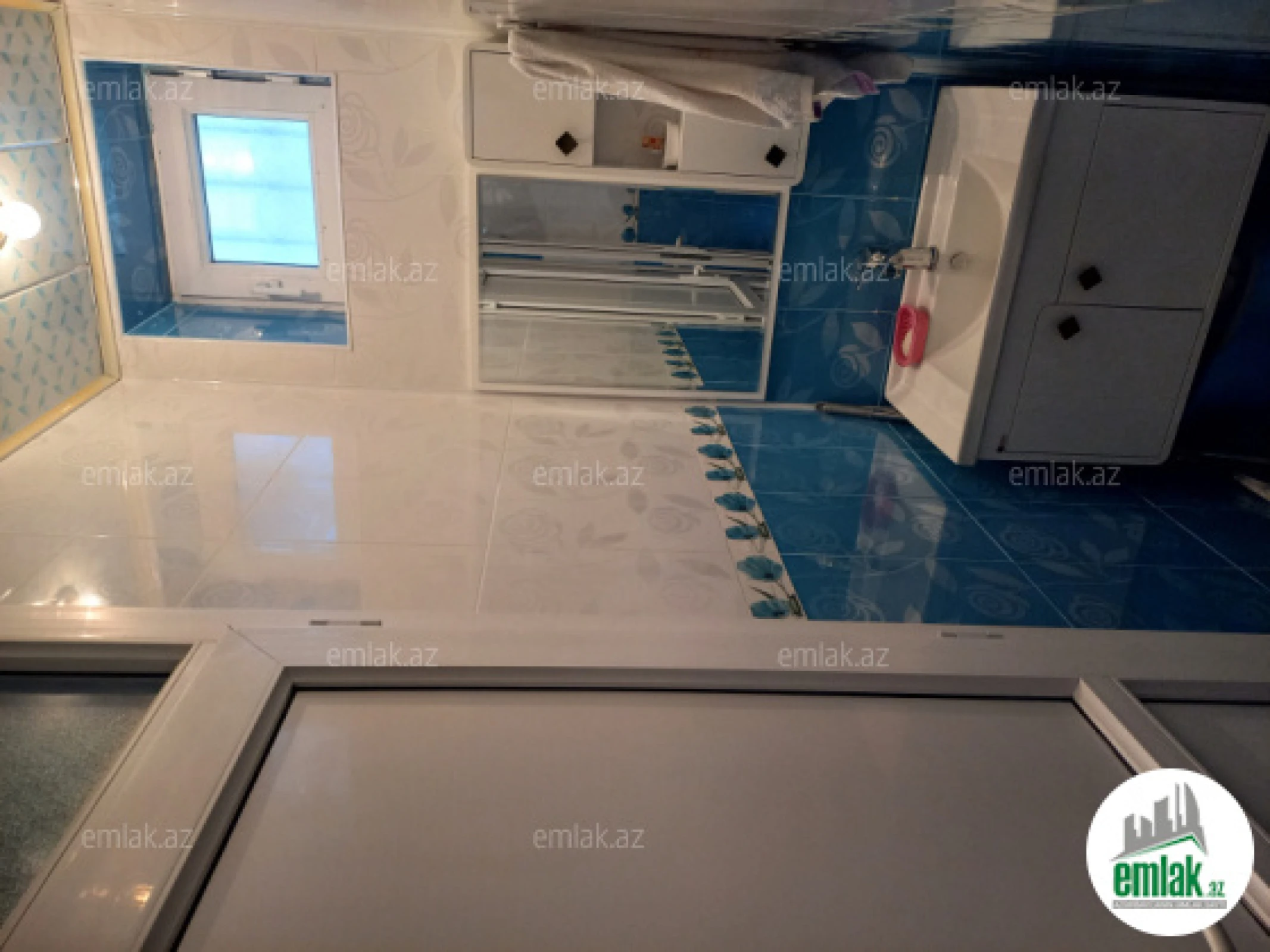 Satılır 9 otaqlı həyət evi 215 m²