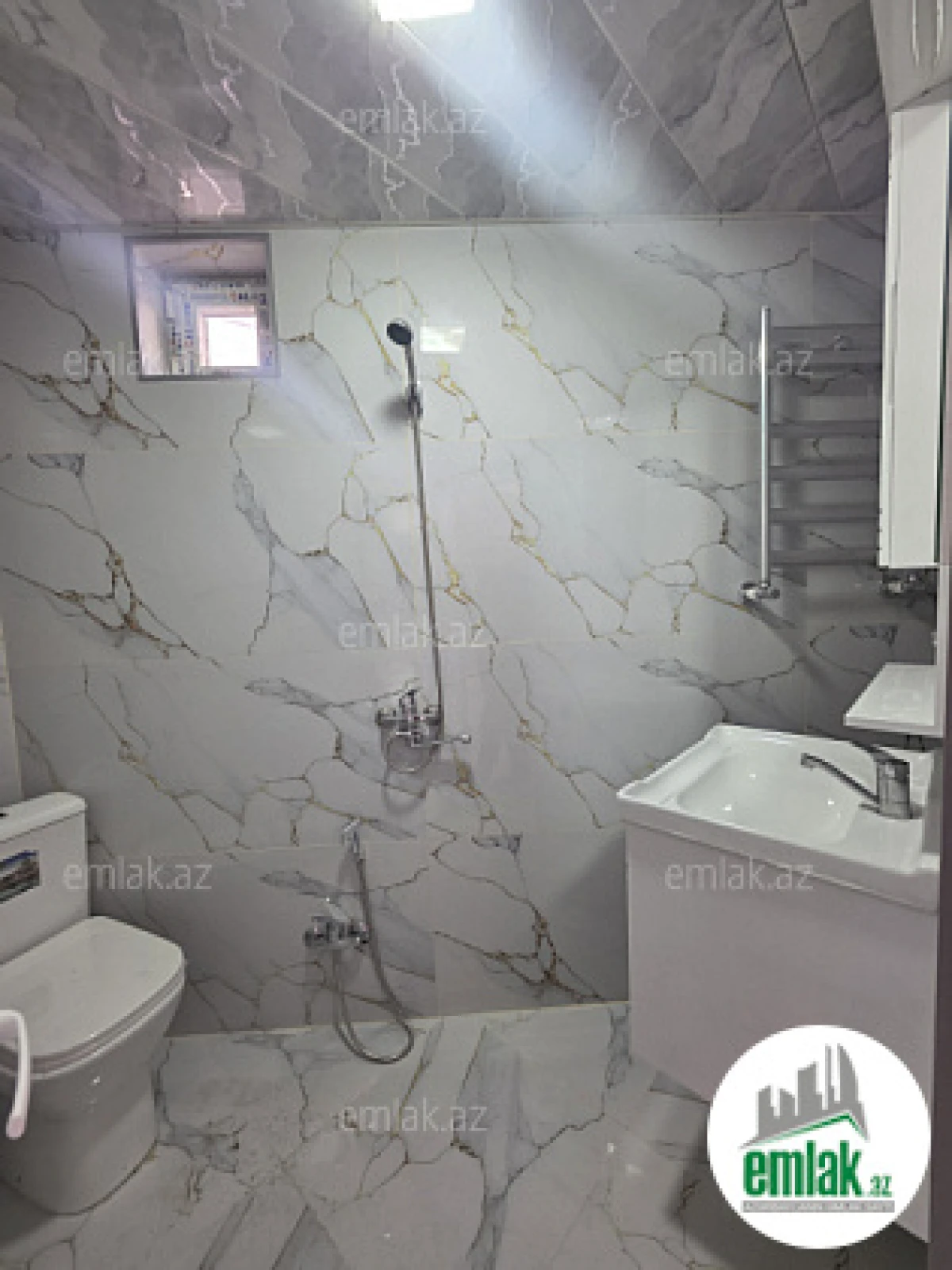 Satılır 3 otaqlı həyət evi 100 m²