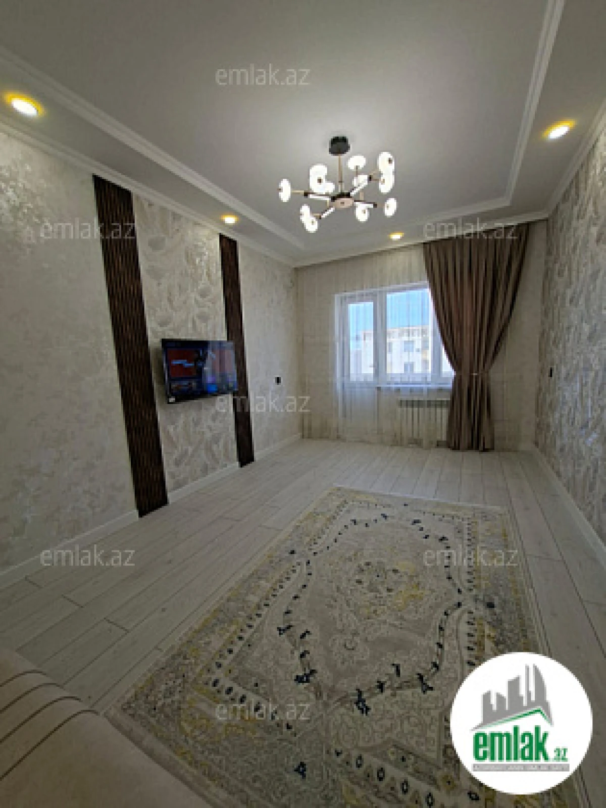 Satılır 2 otaqlı köhnə tikili 70 m²