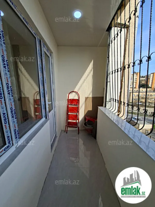 Satılır 2 otaqlı köhnə tikili 70 m²