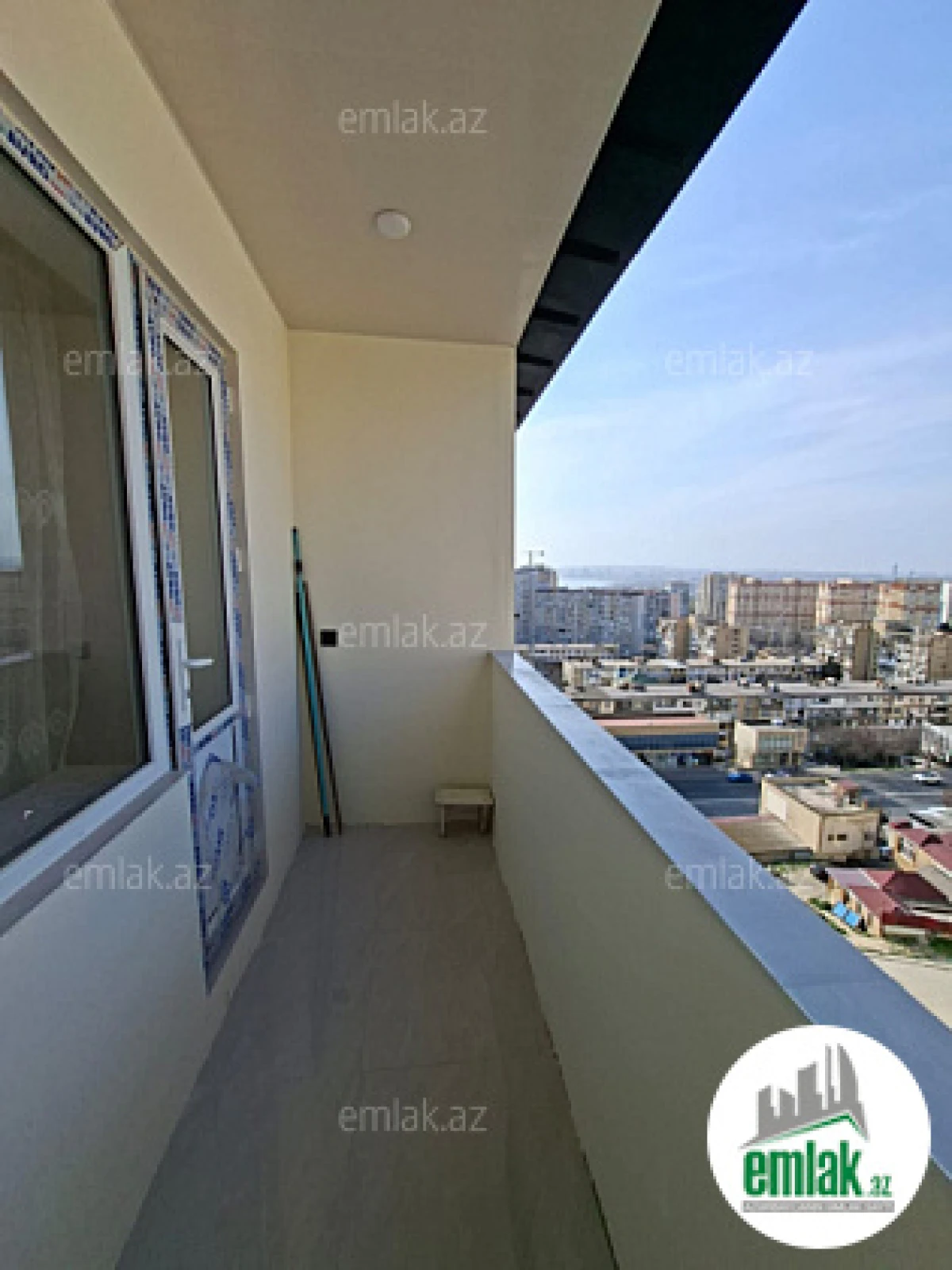 Satılır 2 otaqlı köhnə tikili 70 m²