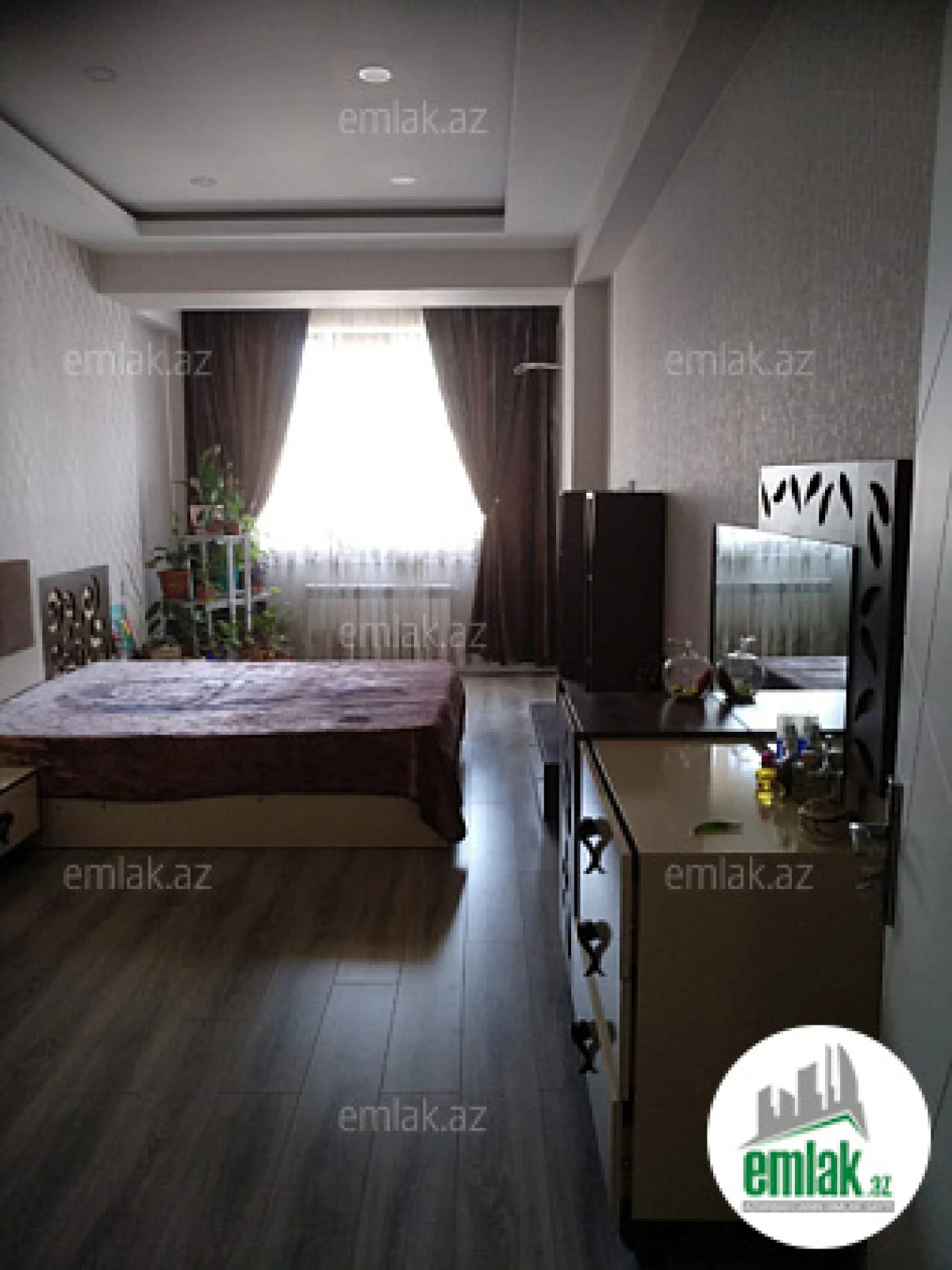 Satılır 3 otaqlı yeni tikili 105 m²