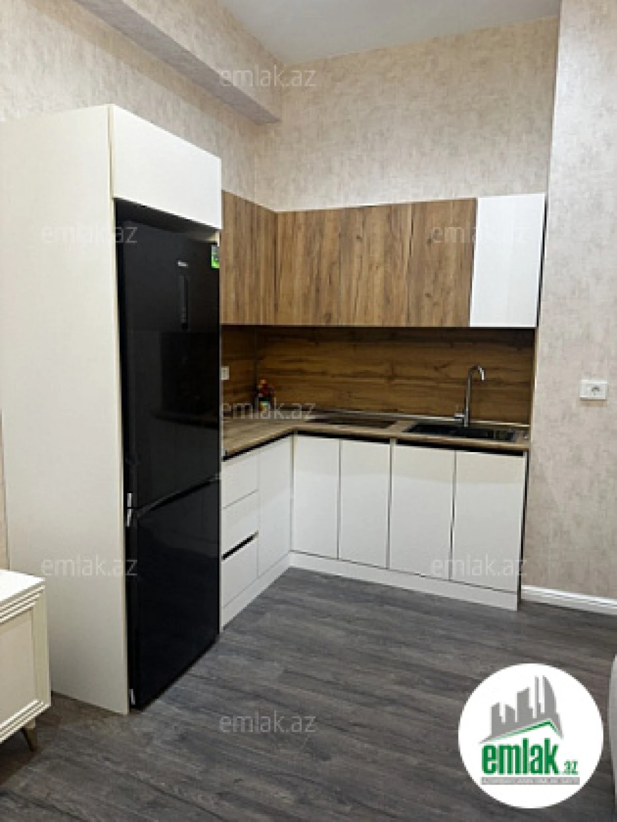 Satılır 2 otaqlı yeni tikili 67 m²