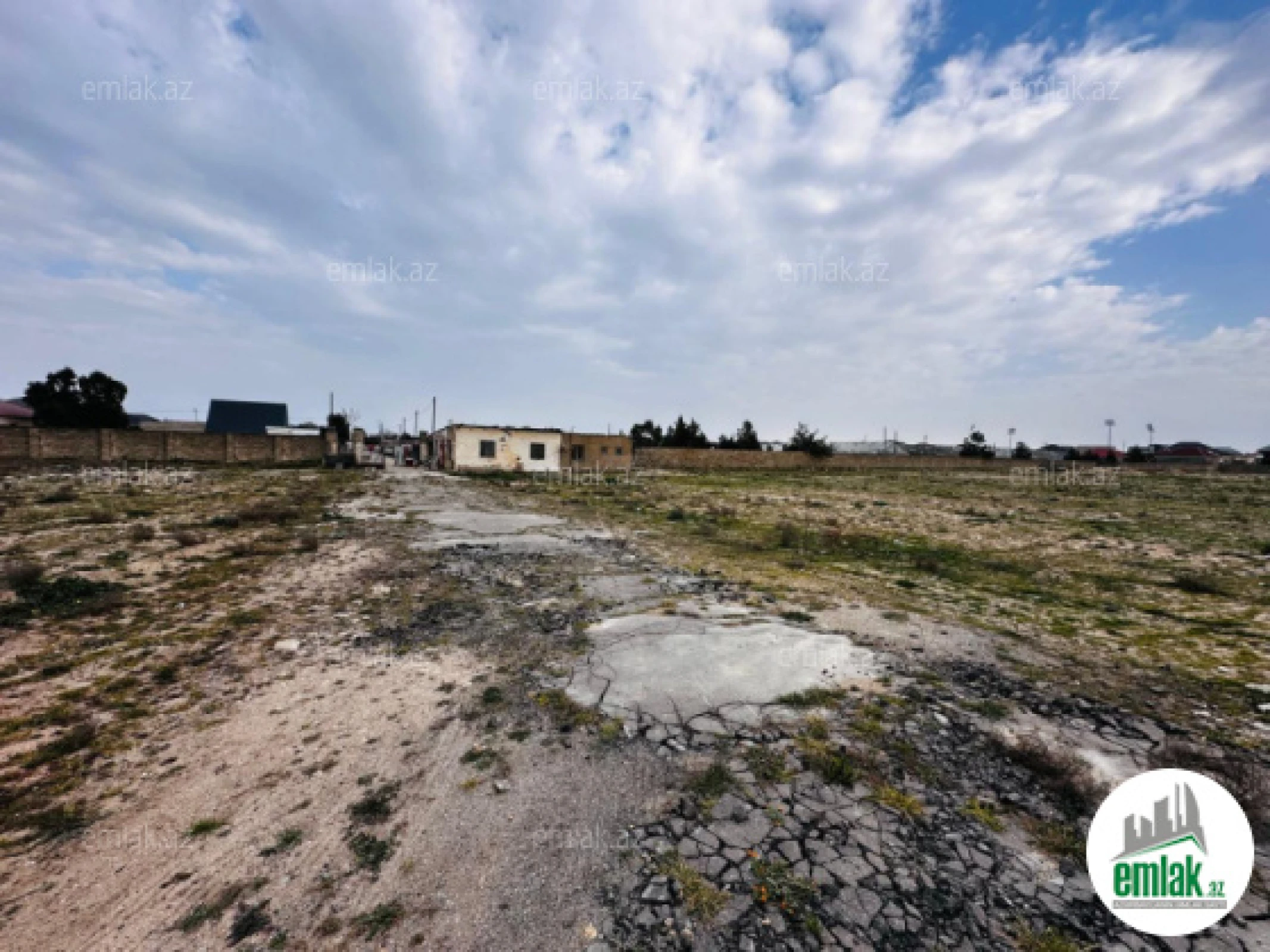 Satılır torpaq sahəsi 960 m²