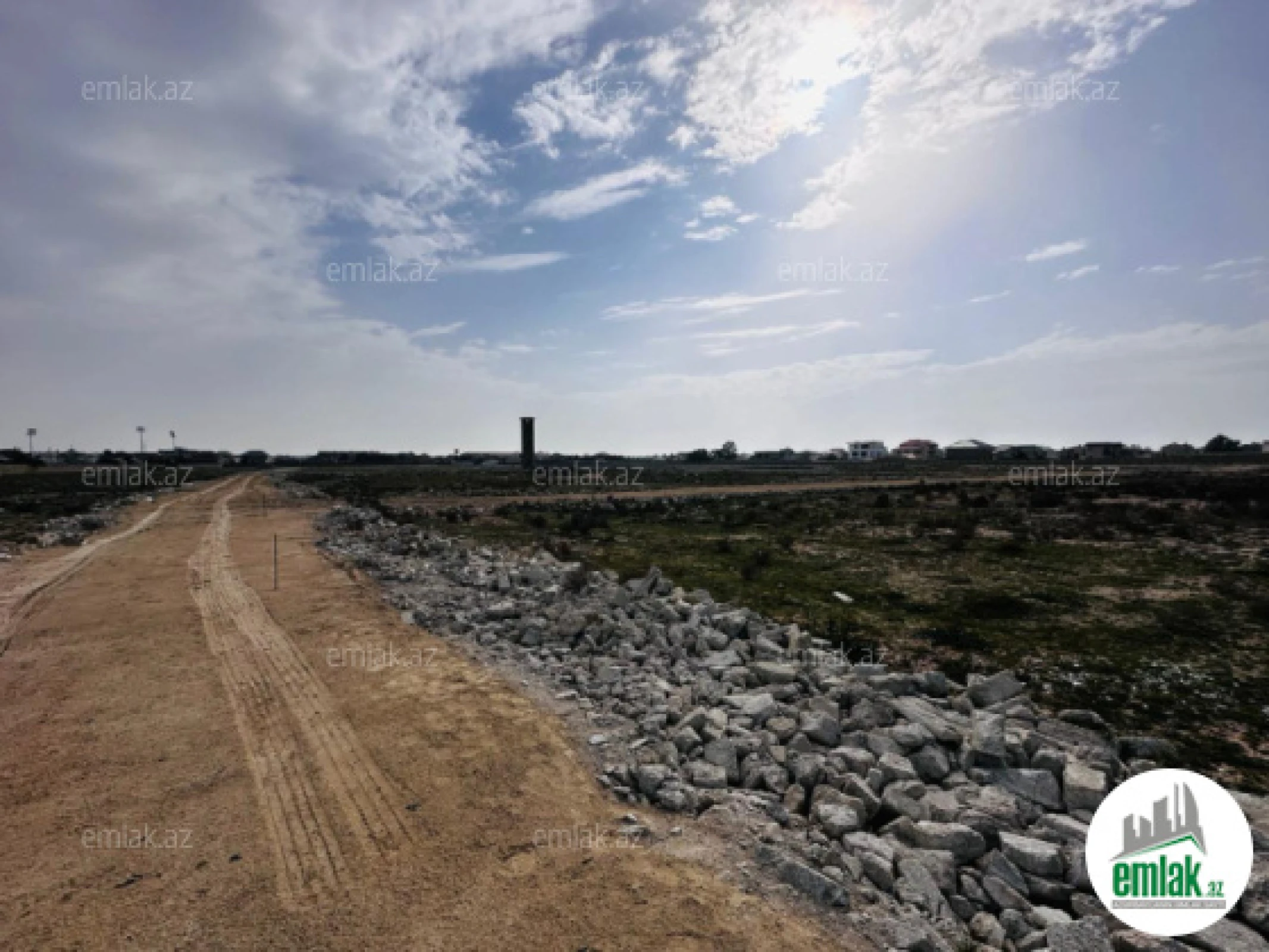 Satılır torpaq sahəsi 960 m²