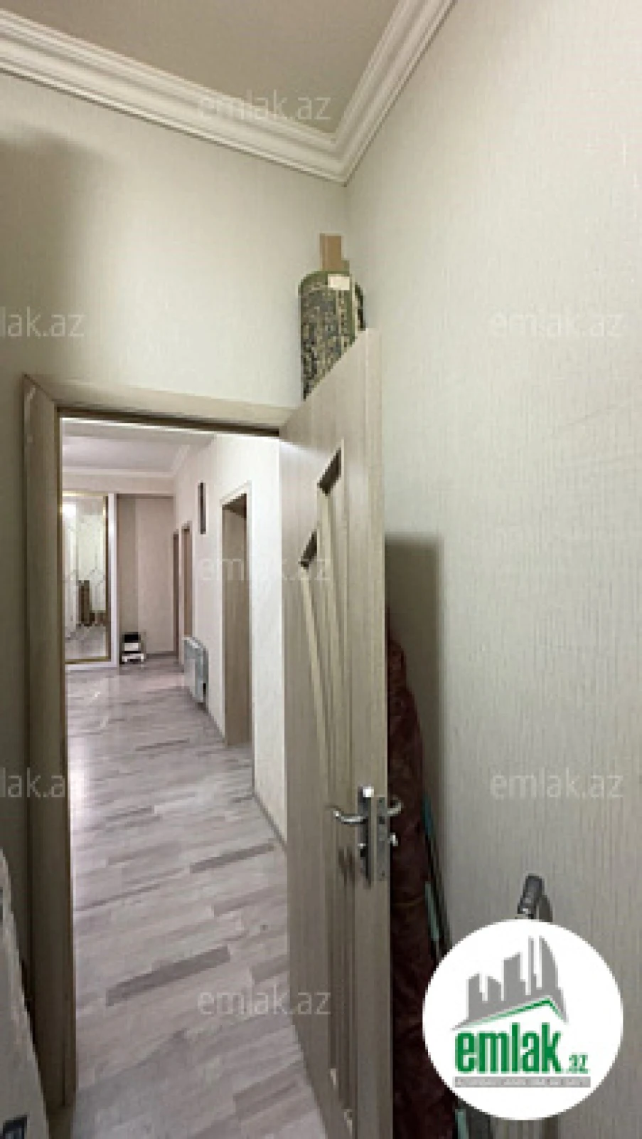 Satılır 3 otaqlı yeni tikili 130 m²