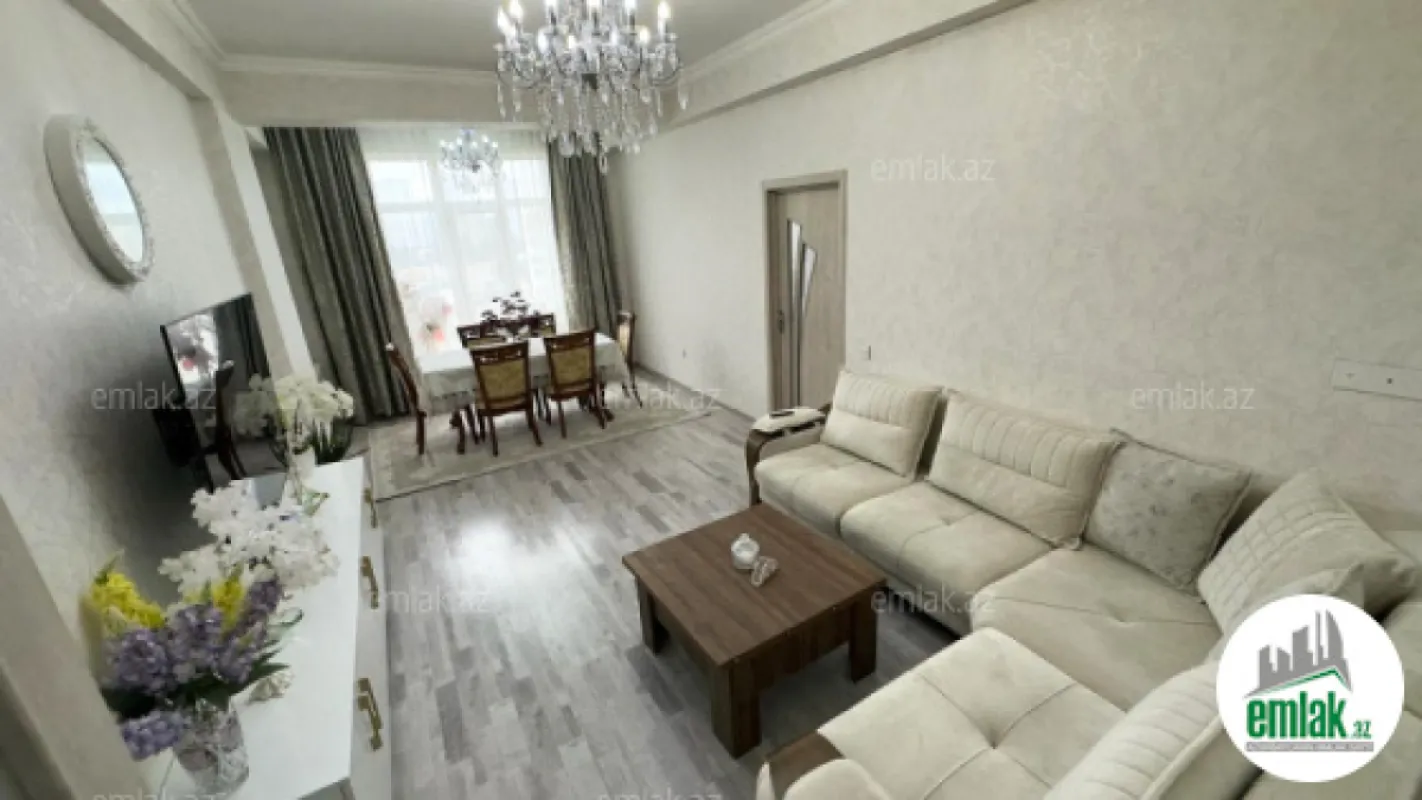Satılır 3 otaqlı yeni tikili 130 m²
