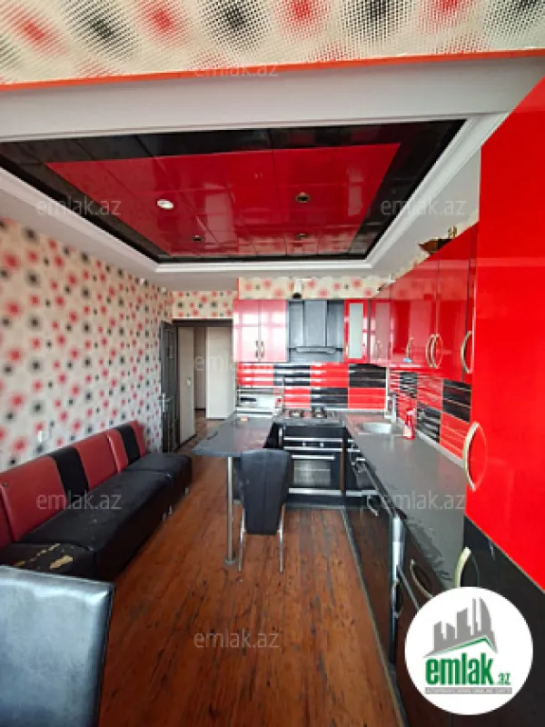 Satılır 3 otaqlı köhnə tikili 80 m²