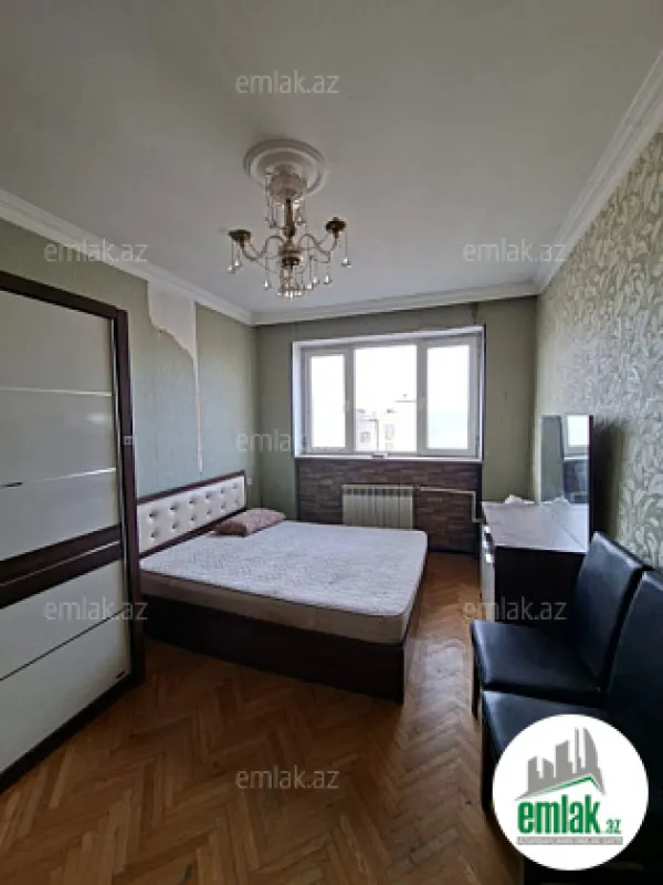Satılır 3 otaqlı köhnə tikili 80 m²