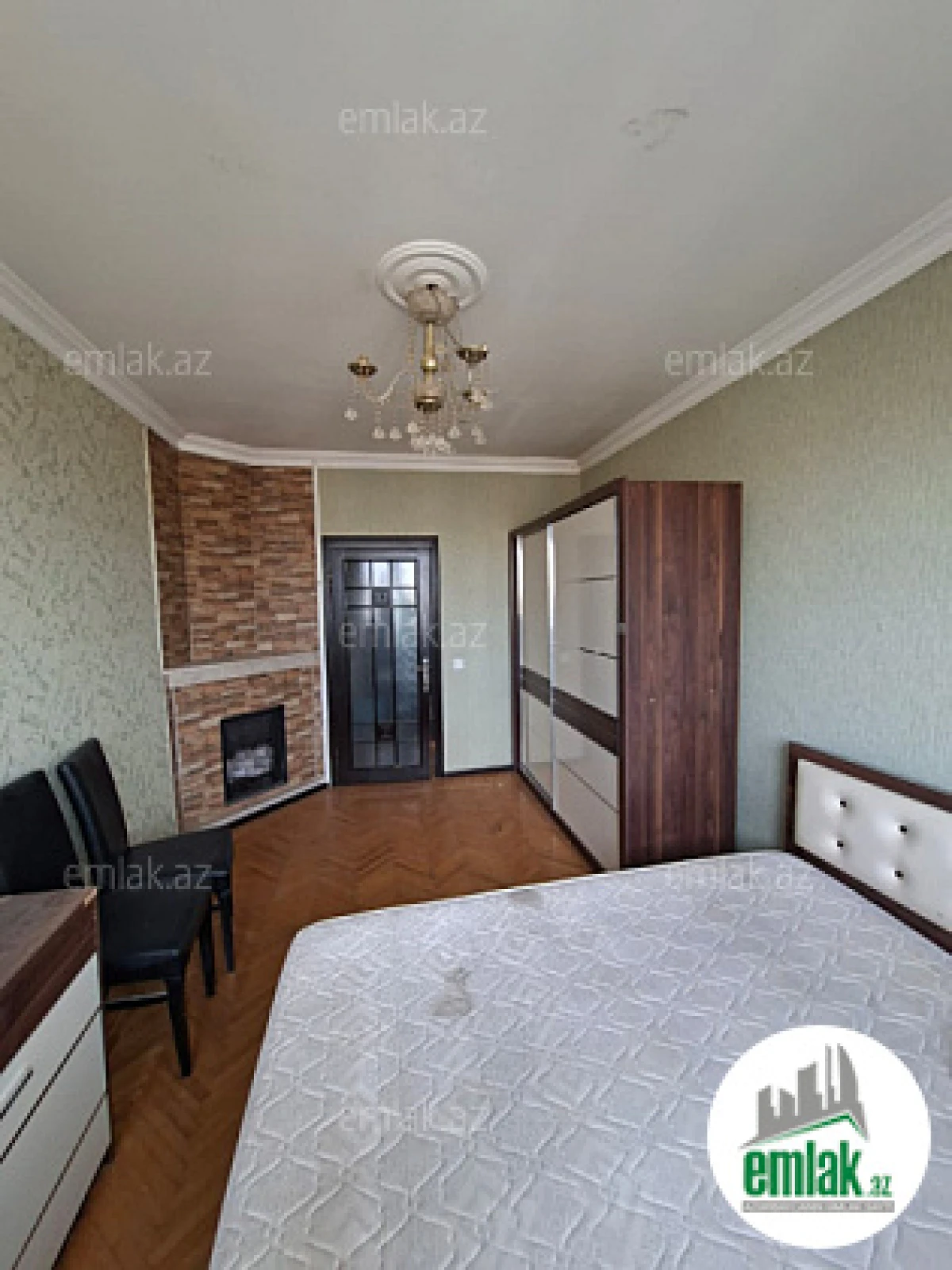 Satılır 3 otaqlı köhnə tikili 80 m²
