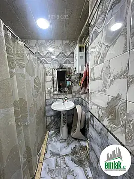 Satılır 3 otaqlı köhnə tikili 90 m²