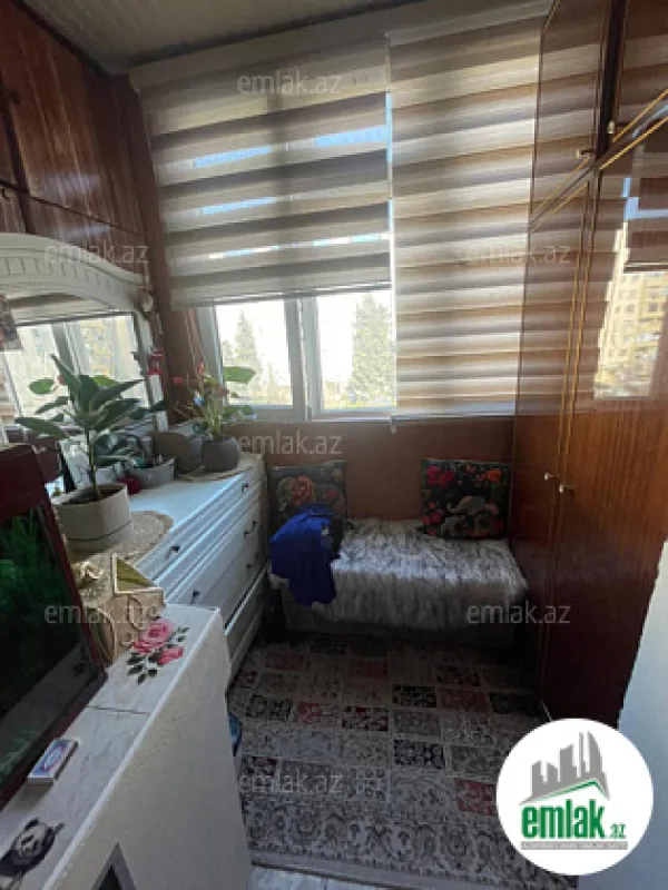 Satılır 3 otaqlı köhnə tikili 90 m²
