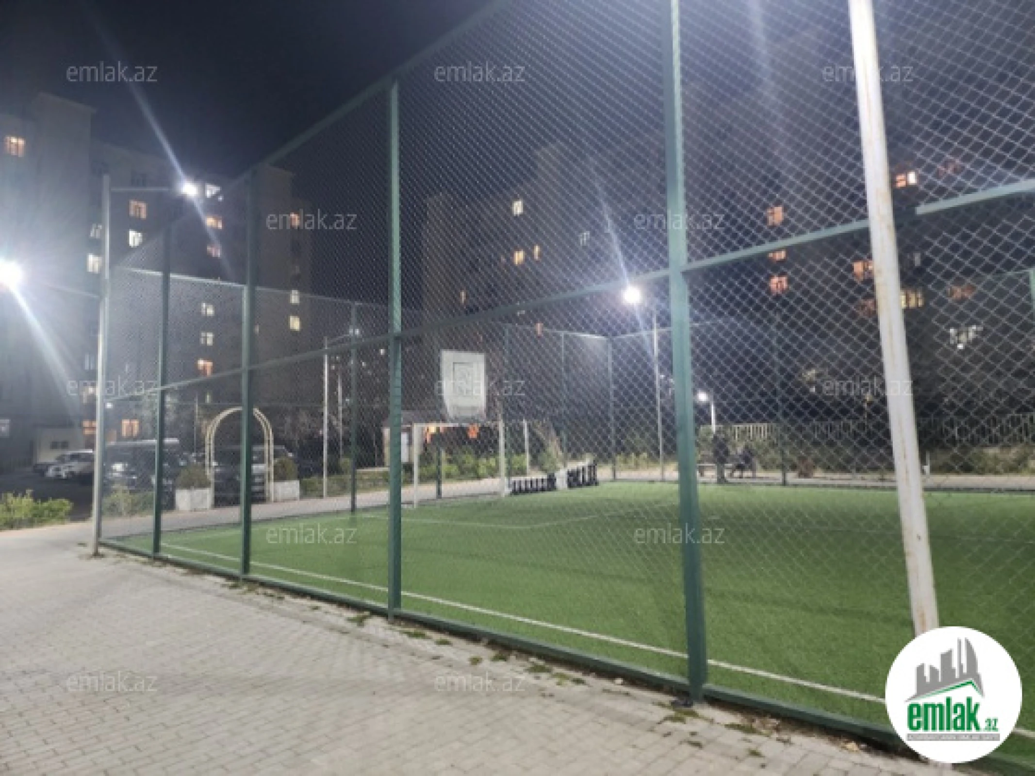 Satılır 3 otaqlı köhnə tikili 90 m²