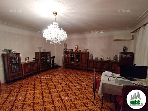 Satılır 4 otaqlı köhnə tikili 110 m² — Bakı 4 otaq 110.00 m²