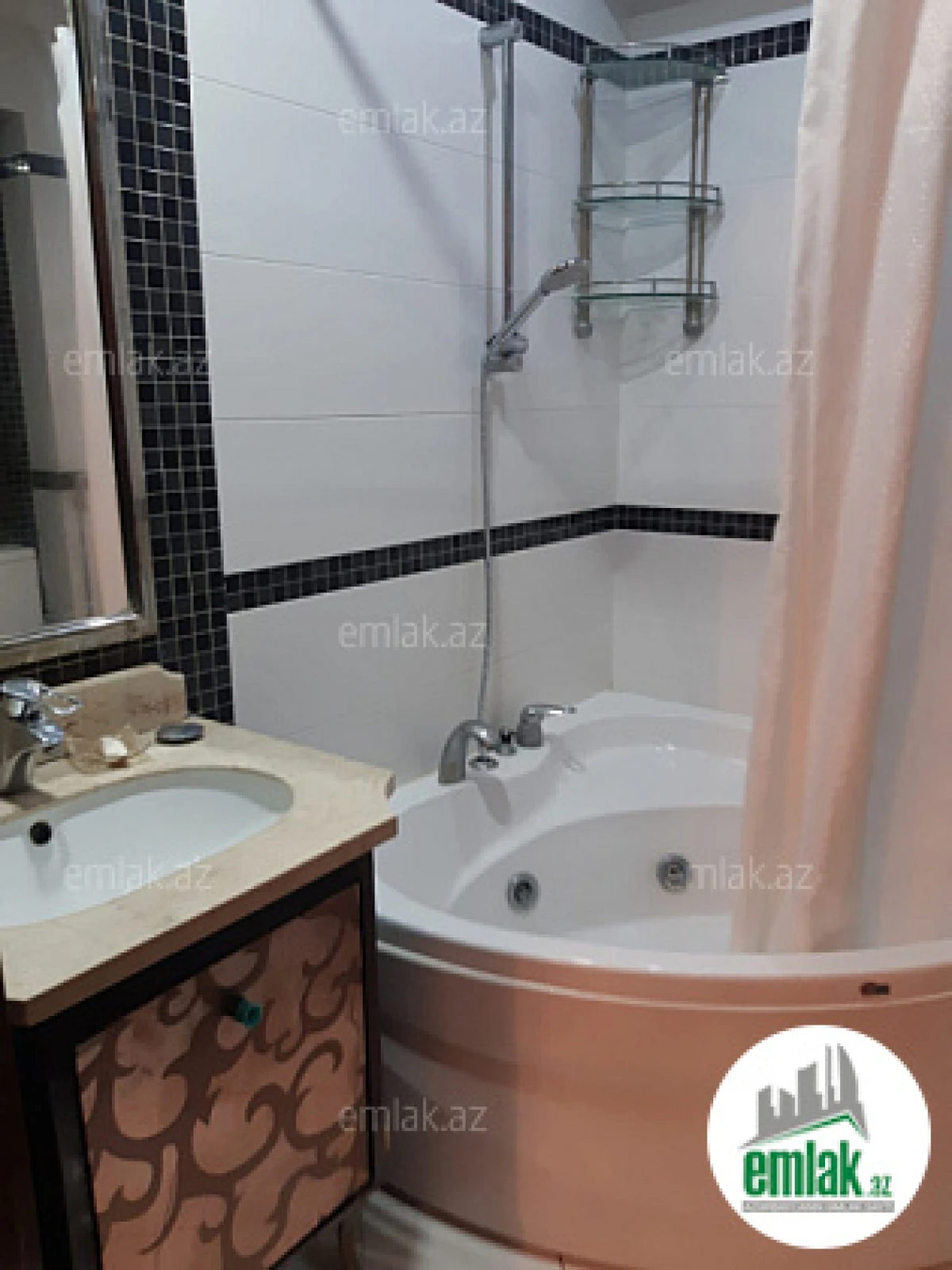 Satılır 2 otaqlı yeni tikili 75 m²